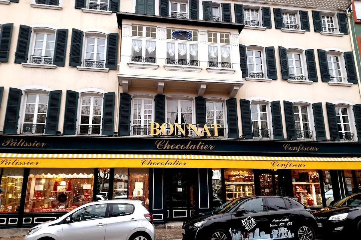 Voiron Grande Maison Holiday home